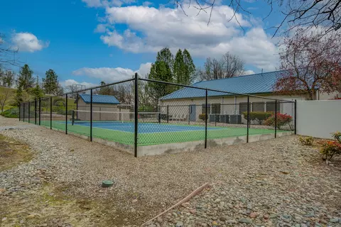 1205 Golden Gate Trl, Redding, CA 96003 photo 37