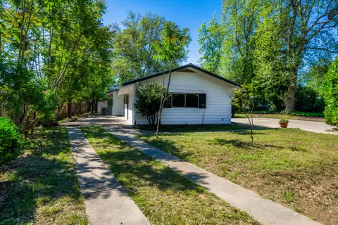 Exterior - 3091 Island Dr, Redding, CA 96001 photo 2 of 7