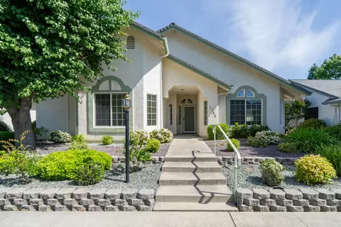 1764 Capistrano Walk, Redding, CA 96003