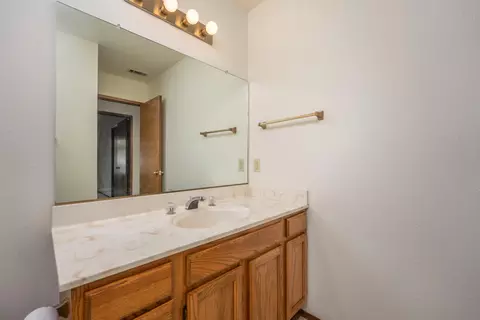 853 Oakmont Dr, Redding, CA 96003 photo 12
