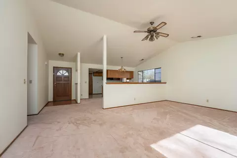 853 Oakmont Dr, Redding, CA 96003 photo 4