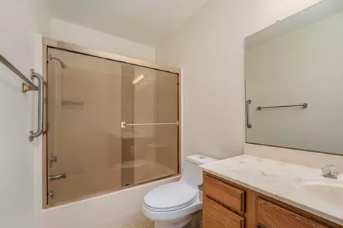 853 Oakmont Dr, Redding, CA 96003 photo 13