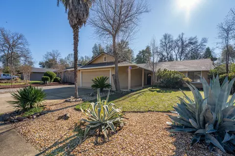 853 Oakmont Dr, Redding, CA 96003 photo 29