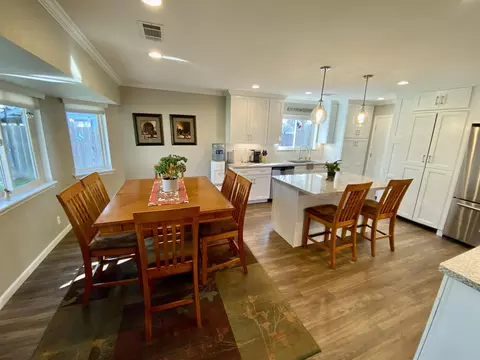 5823 Old Barn Way, Redding, CA 96001 photo 6