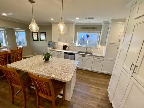 5823 Old Barn Way, Redding, CA 96001 photo 19