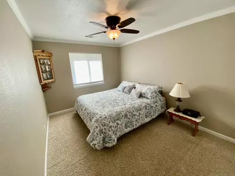5823 Old Barn Way, Redding, CA 96001 photo 8