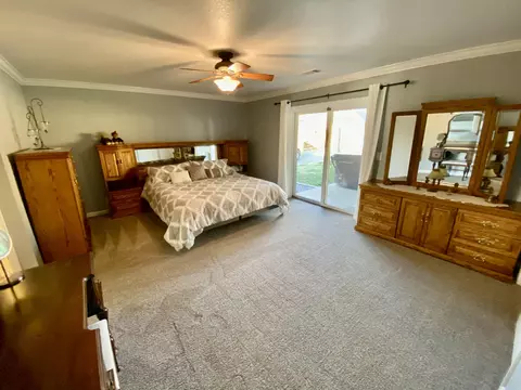 5823 Old Barn Way, Redding, CA 96001 photo 5