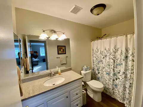 5823 Old Barn Way, Redding, CA 96001 photo 11