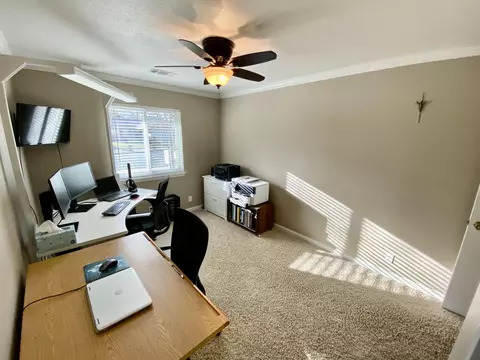 5823 Old Barn Way, Redding, CA 96001 photo 10