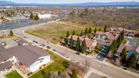 2976 Austin Path, Redding, CA 96002 photo 32