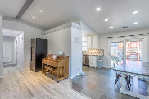 2745 Cobblestone Loop, Anderson, CA 96007 photo 4