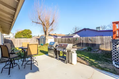 2745 Cobblestone Loop, Anderson, CA 96007 photo 14