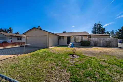 2367 Venus Way, Redding, CA 96002 photo 1