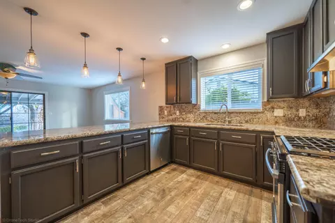3711 Wolverine Dr, Redding, CA 96001 photo 17