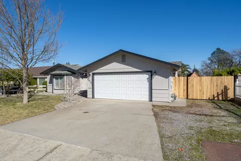 3711 Wolverine Dr, Redding, CA 96001 photo 5