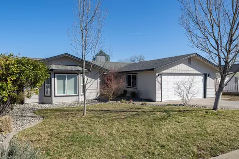 3711 Wolverine Dr, Redding, CA 96001 photo 4