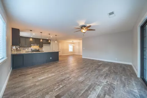 3711 Wolverine Dr, Redding, CA 96001 photo 13