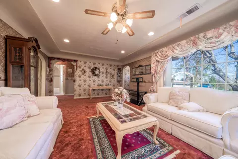 1534 Jay St, Redding, CA 96001 photo 5