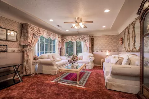 1534 Jay St, Redding, CA 96001 photo 4