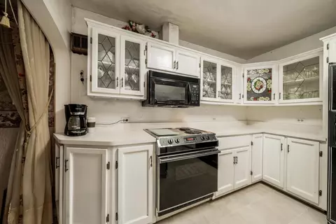 1534 Jay St, Redding, CA 96001 photo 9