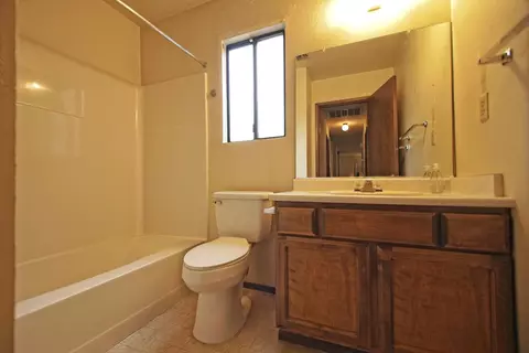 6785 Creekside, Redding, CA 96001 photo 13