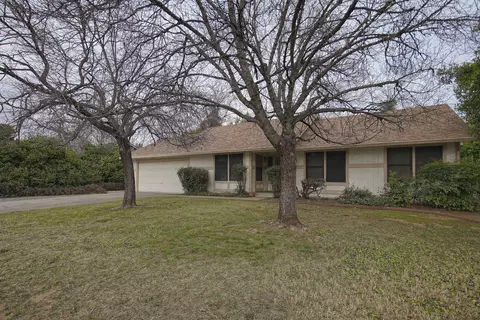6785 Creekside, Redding, CA 96001 photo 2