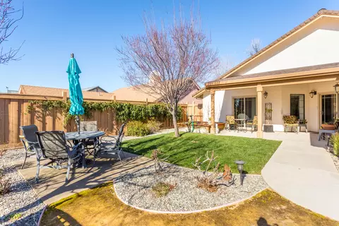 2053 Vineyard Trl, Redding, CA 96003 photo 29