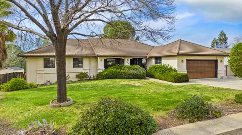 5899 Mountain View Dr, Redding, CA 96003 photo 1