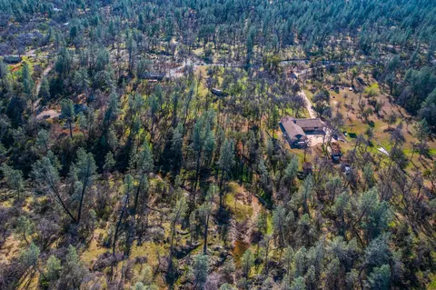 16334 Trail Dr, Redding, CA 96001 photo 12
