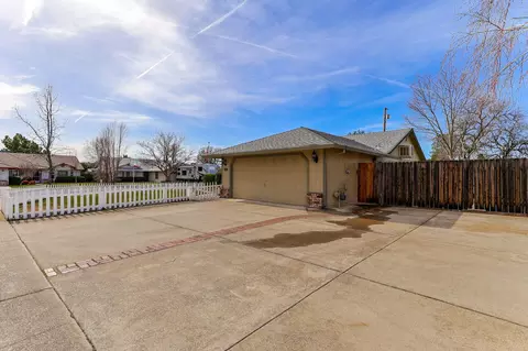 1474 Kingston Ct, Redding, CA 96003 photo 41