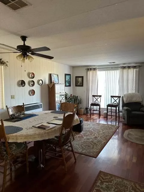 1086 Fox Den Dr, Redding, CA 96003 photo 2