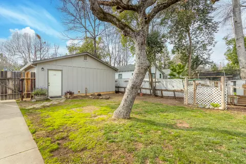 1153 Walnut Ave, Redding, CA 96001 photo 25