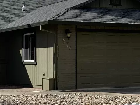 972 Partridge Dr, Redding, CA 96002 photo 2
