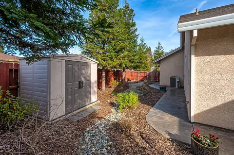 1157 Lakeside Dr, Redding, CA 96001 photo 36
