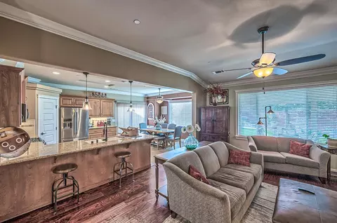 1157 Lakeside Dr, Redding, CA 96001 photo 7