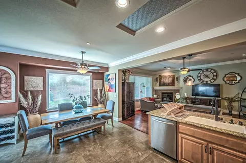 1157 Lakeside Dr, Redding, CA 96001 photo 9