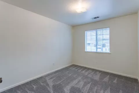 1573 Wingsetter Way, Redding, CA 96003 photo 12