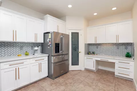611 Yolla Bolly Trl, Redding, CA 96003 photo 6