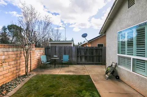 611 Yolla Bolly Trl, Redding, CA 96003 photo 26