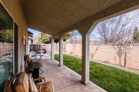 611 Yolla Bolly Trl, Redding, CA 96003 photo 25