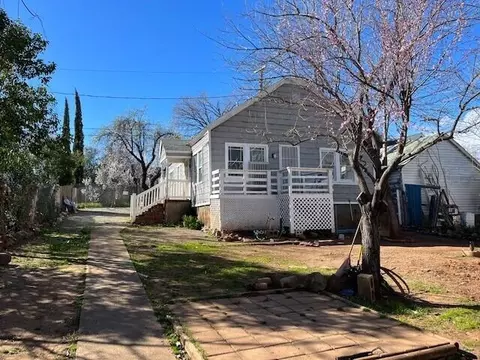 16081606 Chestnut St, Redding, CA 96001 photo 5