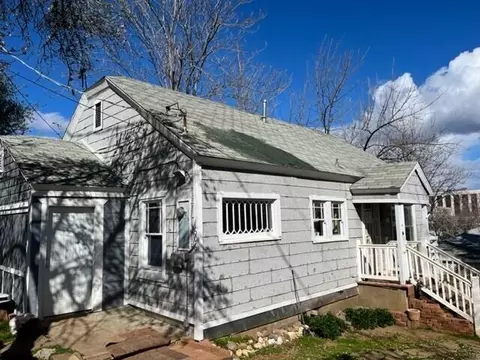 16081606 Chestnut St, Redding, CA 96001 photo 4