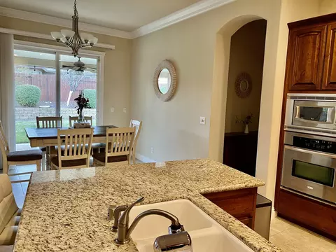 660 Durango Way, Redding, CA 96003 photo 18