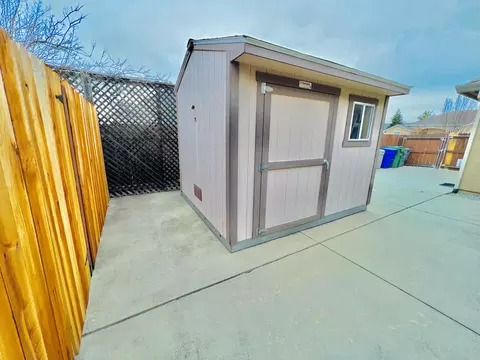 660 Durango Way, Redding, CA 96003 photo 28