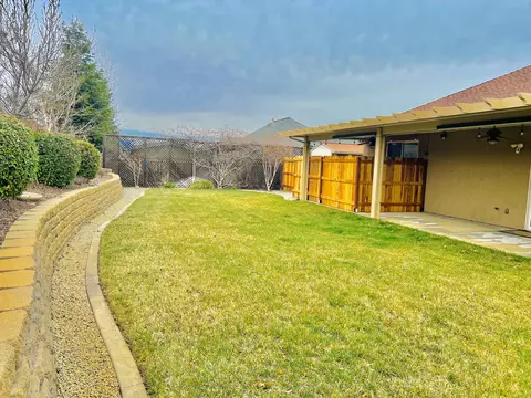 660 Durango Way, Redding, CA 96003 photo 24
