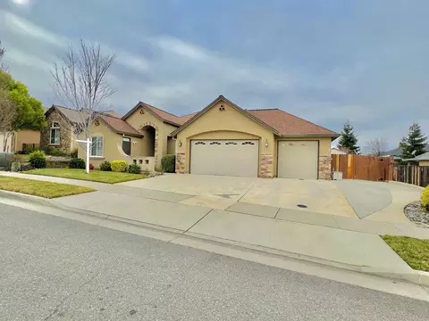 660 Durango Way, Redding, CA 96003 photo 4