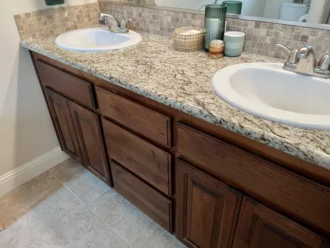 660 Durango Way, Redding, CA 96003 photo 11