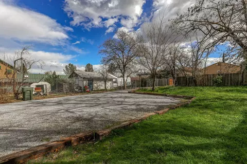 2145 Placer St, Redding, CA 96001 photo 40