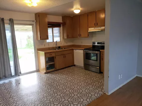 3536 Paul Dr, Anderson, CA 96007 photo 4