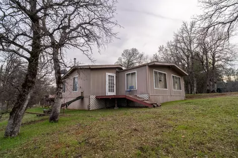 12735 Akrich St, Redding, CA 96003 photo 3
